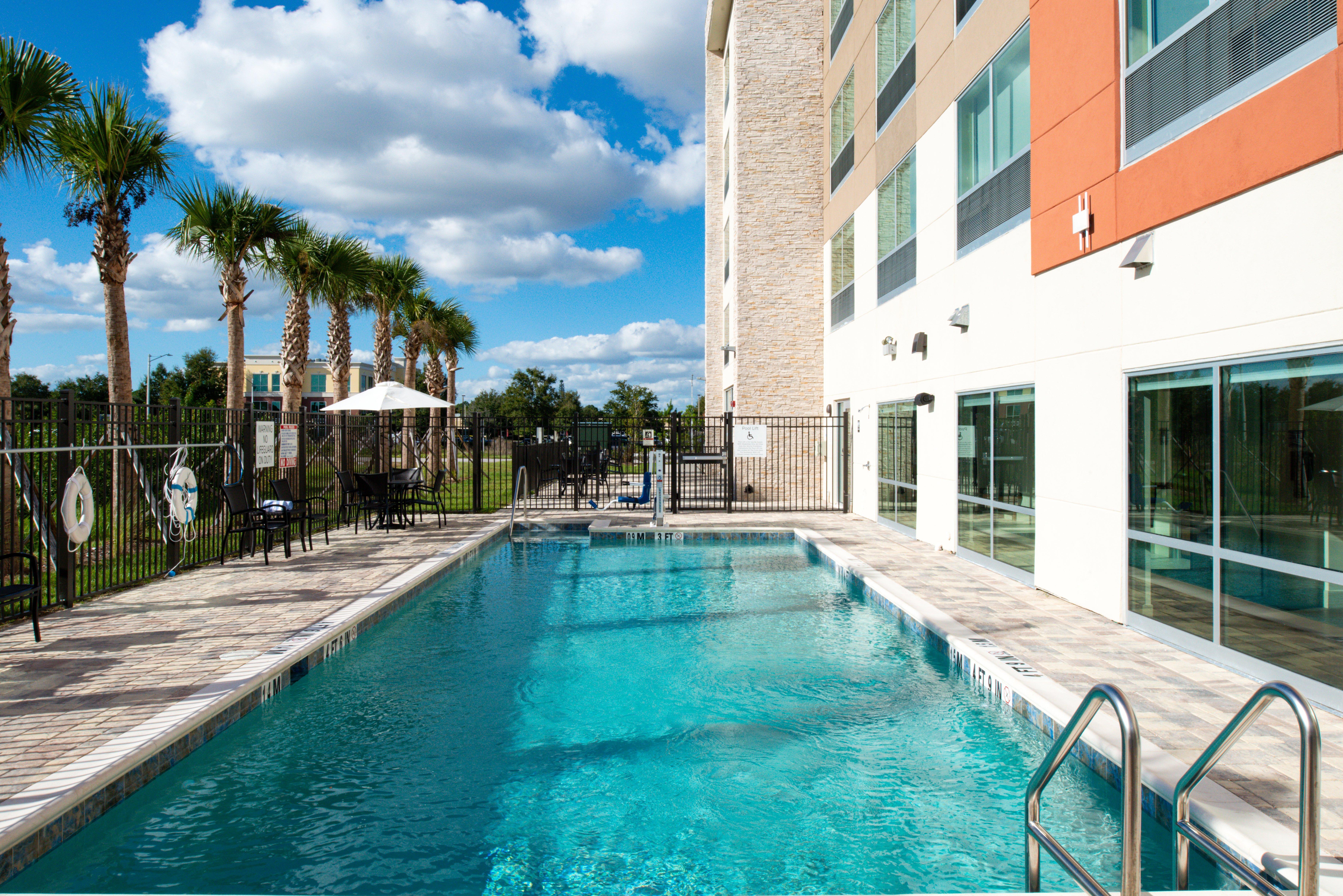 Holiday Inn Express Orlando - South Park By Ihg Williamsburg ภายนอก รูปภาพ